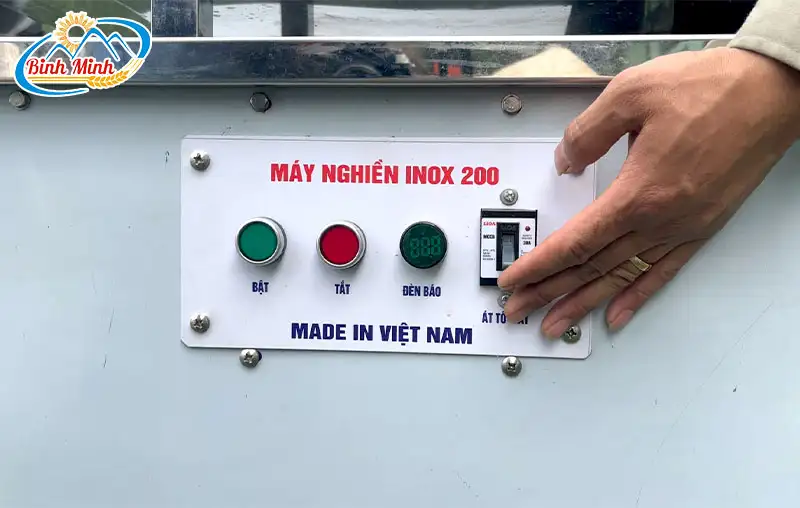 bang-dieu-khien-may-nghien-inox-200_result222